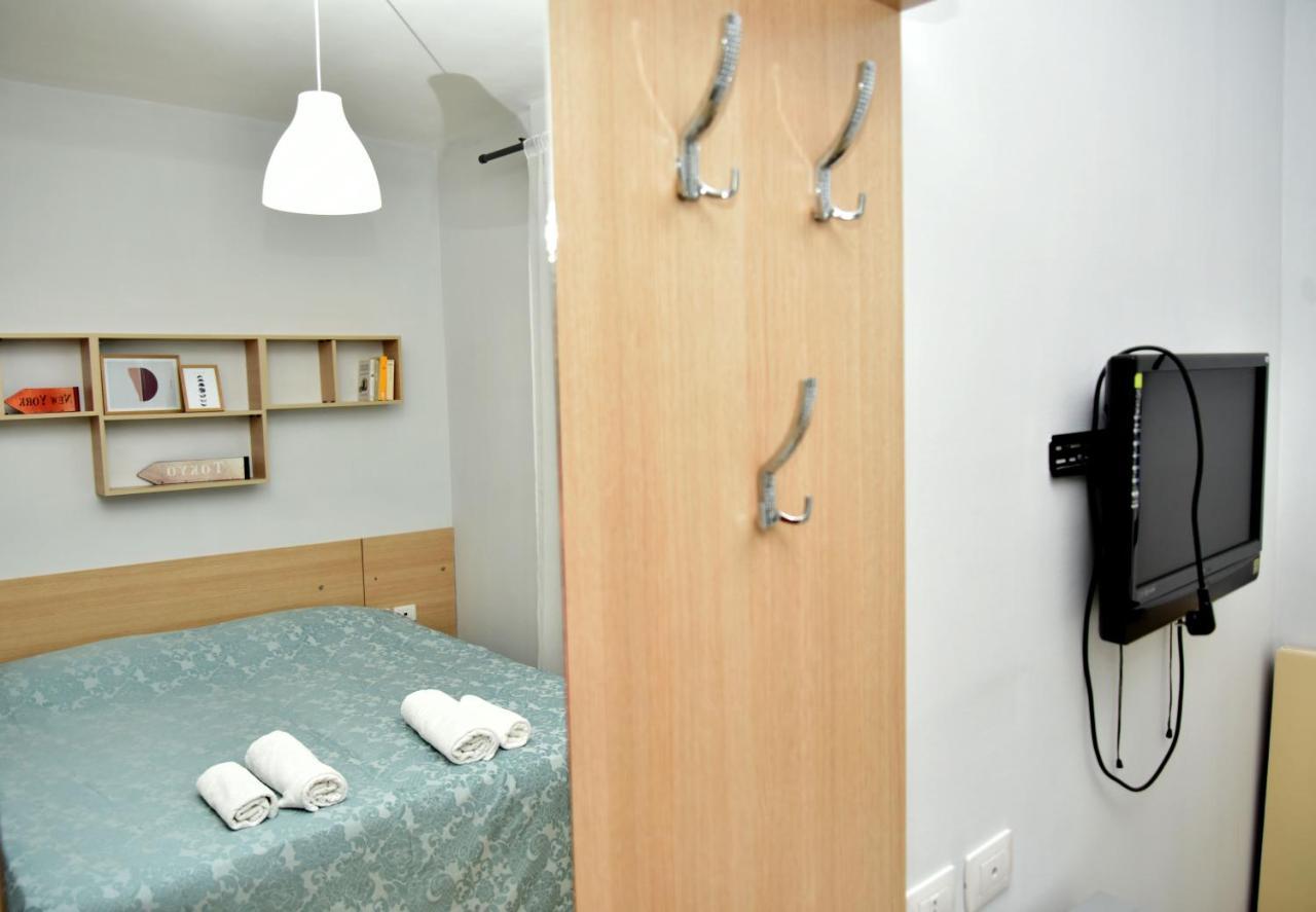 Arianiti Guesthouse Влёра Экстерьер фото