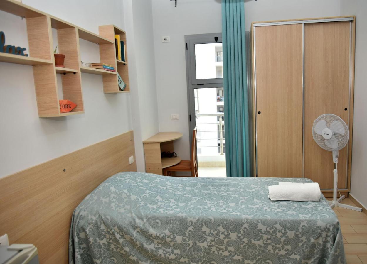Arianiti Guesthouse Влёра Экстерьер фото